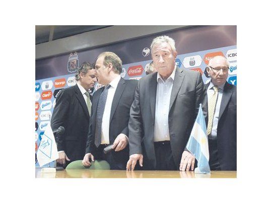 El escándalo en la votación de la AFA puso en stand by la definición del sucesor de Julio Grondona.