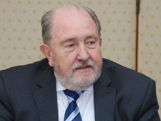 Carlos Verna.