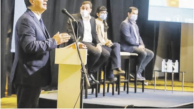 avanzada. El gobernador Jorge Capitanich, durante el lanzamiento el lunes del plan económico “Chaco Crece Unido”. Uno de los ejes clave apunta a proteger el poder adquisitivo y acotar la trepada de los precios.