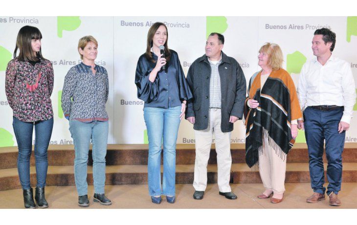 Estudios. La gobernadora anunció la incorporación de más de cien mil adultos a la primaria y secundaria.