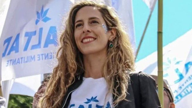 “Están sufriendo un acto de persecución por realizar acciones políticas simbólicas, sin que hubiera violencia ni afectara bienes de nadie”, sostuvieron sus defensas. 
