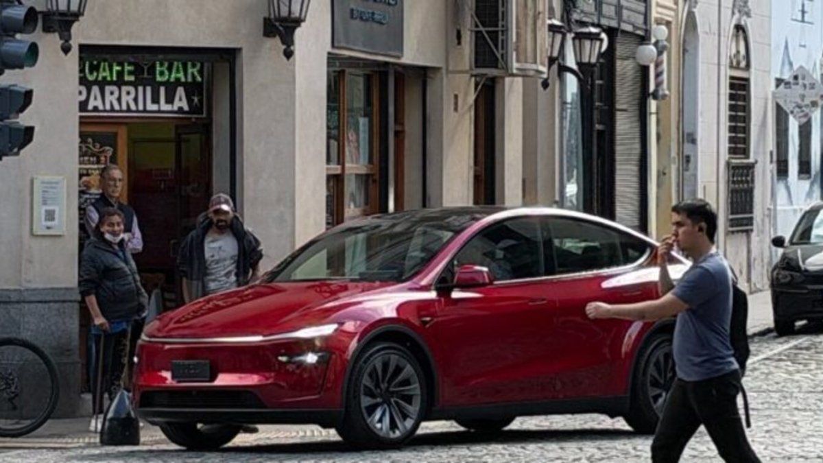 Tesla acelera su llegada a la Argentina y sus autos ya circulan por CABA