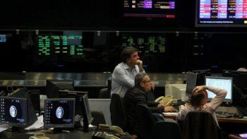 un mercado y dos realidades paralelas