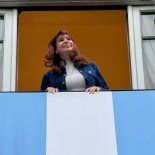 Tras la visita de nueve economistas, la Justicia endureció el régimen de visitas de al expresidenta. Tras la visita de nueve economistas, la Justicia endureció el régimen de visitas de al expresidenta.