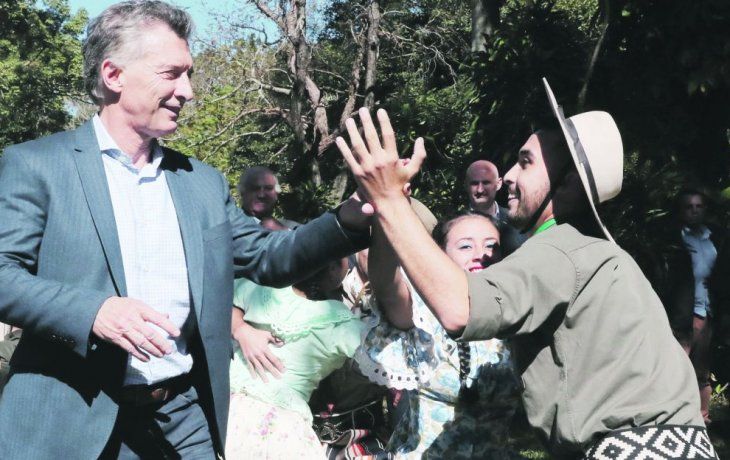 ámbito.com | PAG12-MACRI-NA.jpg