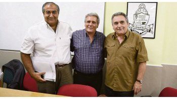 ámbito.com | Sin reacción. El triunvirato de jefes de la CGT mostró el mayor consenso interno en años pero no logró articular un plan de lucha sostenible.