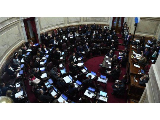 Media sanción al proyecto de Ley de Convergencia para que telefónicas puedan dar TV satelital