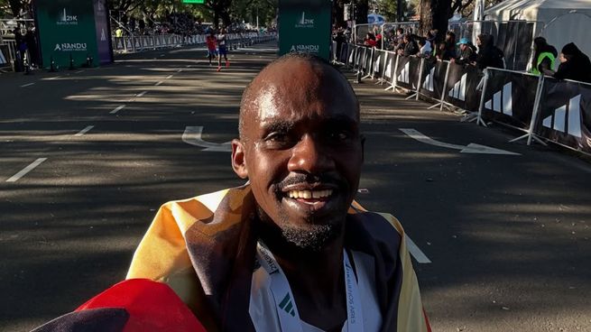 Jacob Kiplimo 🇺🇬 es el ganador del 21K de Buenos Aires.