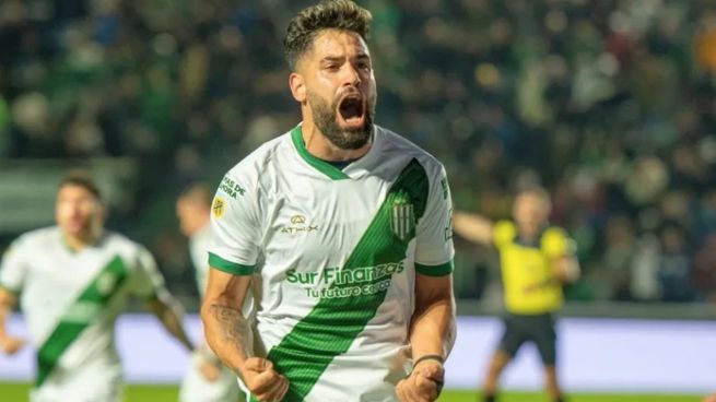 Tras incorporar a Gary Medel, Tomás Belmonte y Braian Aguirre, Boca fue a la carga por Milton Giménez, el artillero de Banfiled, y todo indica que firmará por tres años una vez que supere la revisión médica.