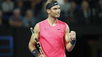 Rafael Nadal festeja luego de vencer a Delbonis.