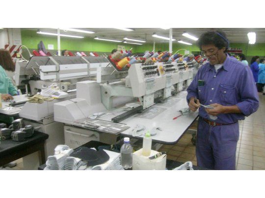 Drescher mencionó que calculan estar en alrededor del 12 a 15% unidades menos que el año pasado, en los sectores formales de la industria