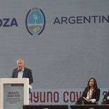 Victoria Villarruel y Alfredo Cornejo durante un evento protocolar en la Fiesta de la Vendimia. Victoria Villarruel y Alfredo Cornejo durante un evento protocolar en la Fiesta de la Vendimia.