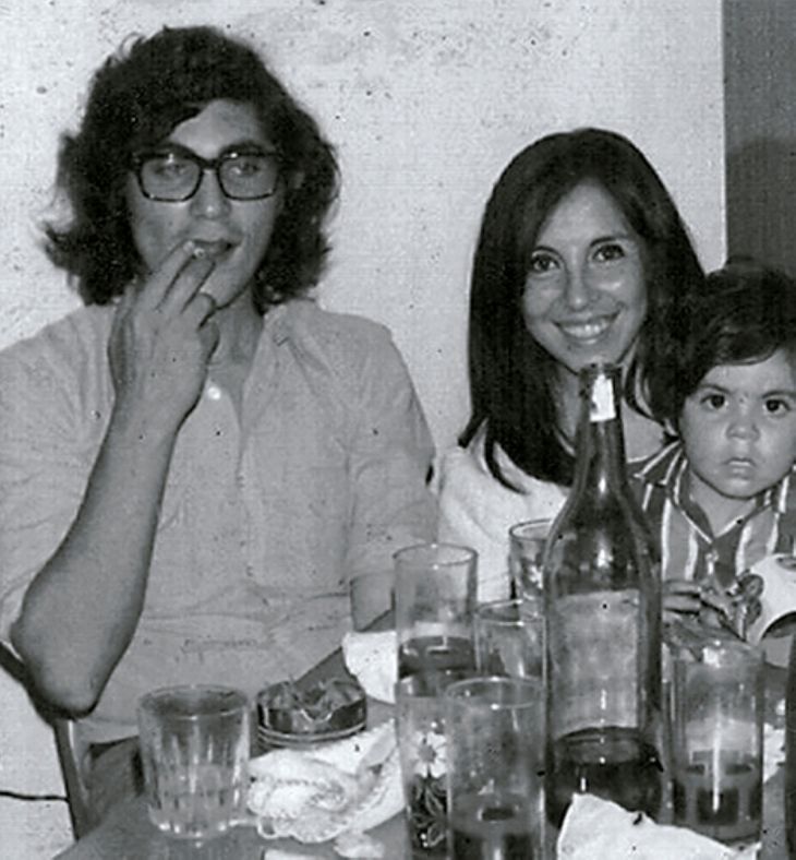Nélida Moreno y José Luis Goyochea estaban casados y tenían tres hijos cuando fueron secuestrados, el 15 de agosto de 1977. Nélida Moreno y José Luis Goyochea estaban casados y tenían tres hijos cuando fueron secuestrados, el 15 de agosto de 1977.