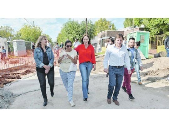 Llamado. Tras su recorrida ayer por la localidad de San Miguel, María Eugenia Vidal confirmó que esta semana recibirán nuevamente a los combativos gremios de maestros de la provincia.