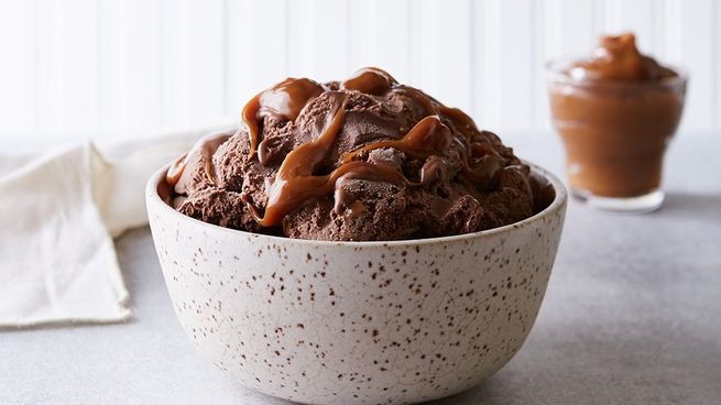 El placer de comer helado no solo depende del sabor: intervienen la dopamina, los recuerdos y el contexto.