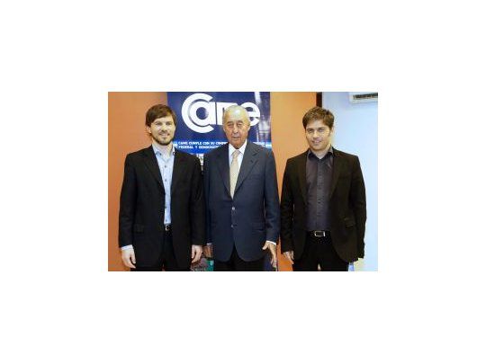 Kicillof y Costa se trasladaron a la sede de CAME para compartir un almuerzo con sus autoridades.