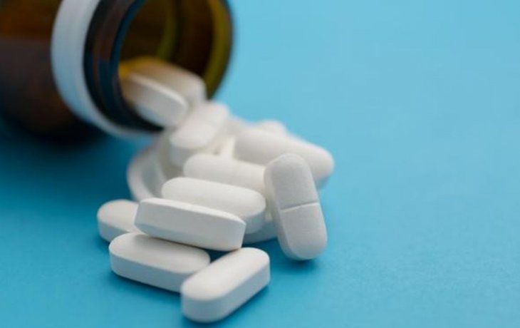 ¿Paracetamol o ibuprofeno? La recomendación de los farmaceúticos.