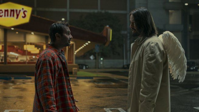 Keanu Reeves is an unconventional angel in the first trailer of the film “When the sky is wrong”