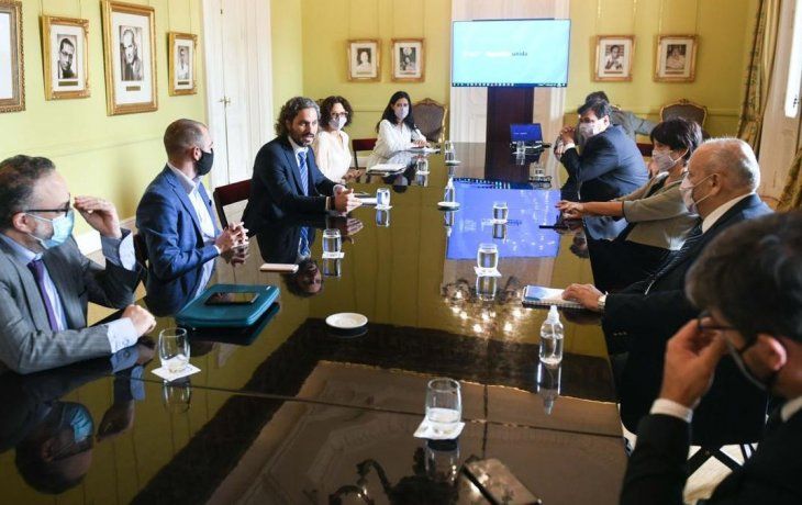 El gabinete económico se reunirá este miércoles en el Palacio de Hacienda. El gabinete económico se reunirá este miércoles en el Palacio de Hacienda.