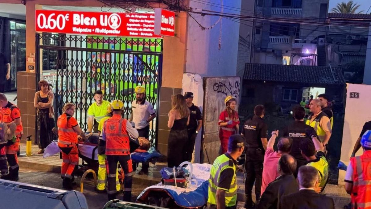 5 dead and at least 20 injured