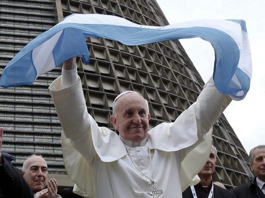 Papa bandera Argentina.jpg