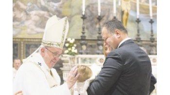 El número de católicos bautizados en el mundo aumentó el 12% en 2020,