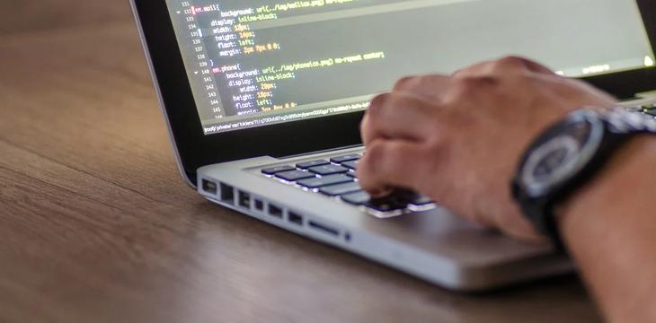 En la actualidad, las carreras con gran demanda en el mercado laboral son las de tecnología.