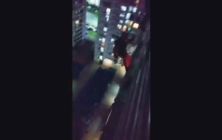 Rescate de película de una joven suicida en La Boca por parte del grupo GER