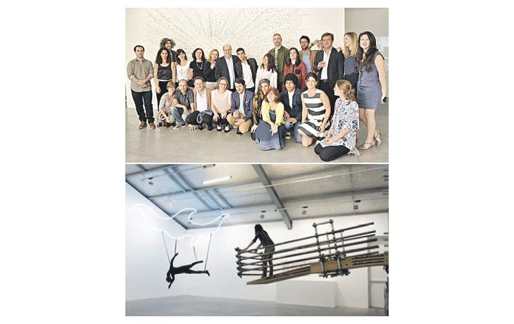 ámbito.com | “My Buenos Aires” reúne en la Maison Rouge parisiense, institución privada que con la excelencia de sus muestras ocupa un lugar privilegiado en el circuito internacional, a 65 artistas contemporáneos argentinos. A la izquierda, un grupo de ellos frente al