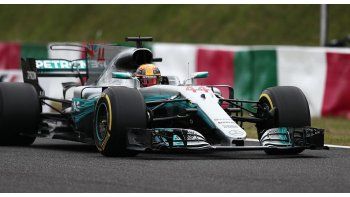 GP de Japón: Hamilton larga adelante, con el enemigo muy cerca