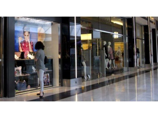 El consumo da señales de recuperación: creció 1% en el tercer trimestre