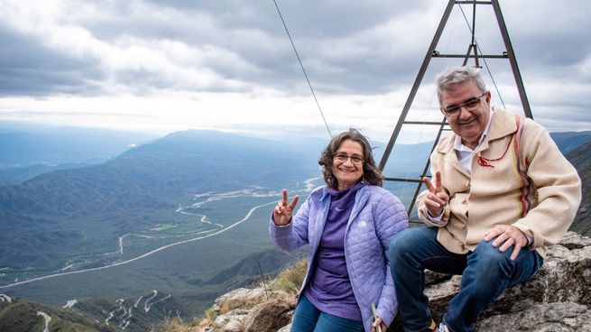 Raúl Jalil y Lucía Corpacci acordaron una convivencia con paz social en su provincia.&nbsp;