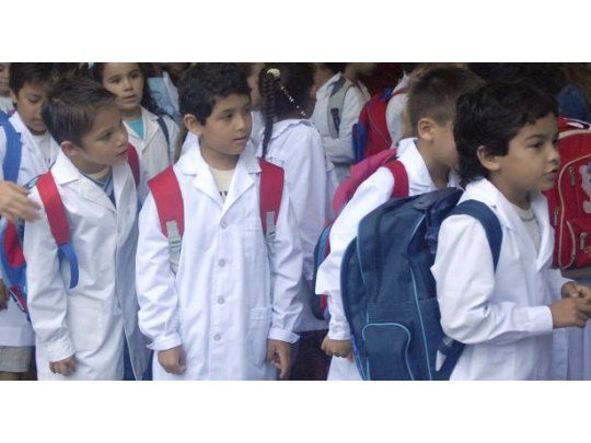 Cruces entre docentes y Gobierno bonaerense por vuelta de aplazos a primarias