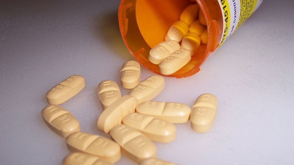 CVS, Walmart and Walgreens will pay .8 billion for using opioids in the US