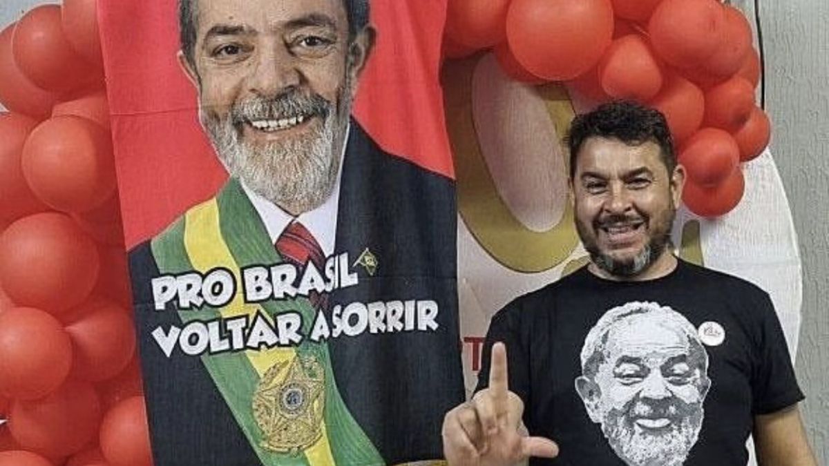 a policeman, a fan of Bolsonaro, shot dead a PT leader