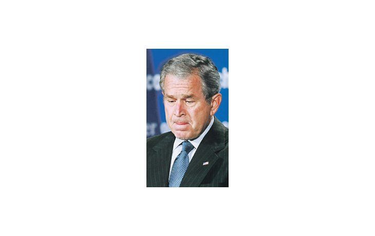 La crisis económica que golpea a EE.UU.tiñe negativamente el final del gobierno deGeorge W. Bush. Las fallas de seguridad queprecedieron el 11-S, la guerra en Irak y losavances sobre las libertades públicas tambiéngeneraron arduas polémicas en los últimosocho años.