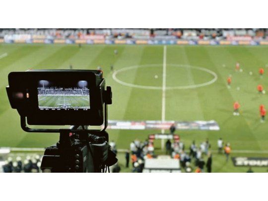 Imagen borrosa. Por ahora el negocio del fútbol por TV codificada no arranca, pero los canales son optimistas que van a hacer negocio.