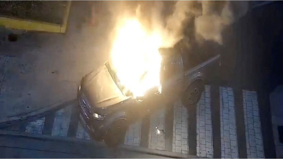 Car bomb in Ecuador exploded in front of a building belonging to Noboa’s family, leaving one dead and more than 30 injured