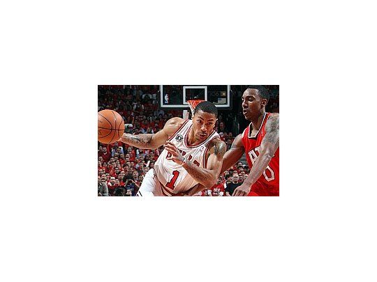 Rose marcó 33 puntos para Chicago.
