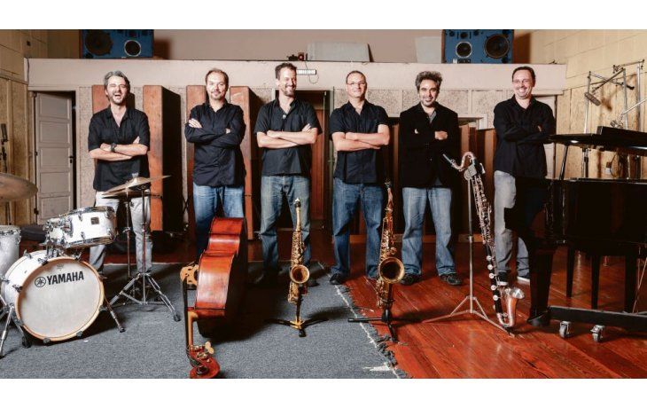 ámbito.com | Escalandrum. Un regreso del sexteto a los gloriosos años de las grabaciones estereofónicas.