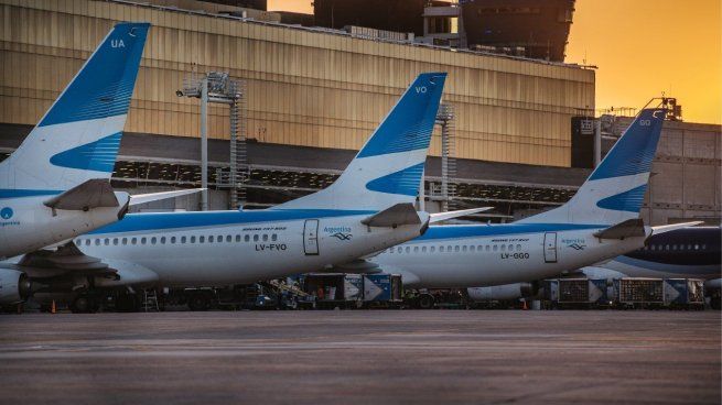 Finalmente, ATE confirmó que este lunes no habrá paro en los aeropuertos.