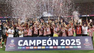 Estudiantes se coronó en Santiago del Estero. Estudiantes se coronó en Santiago del Estero.