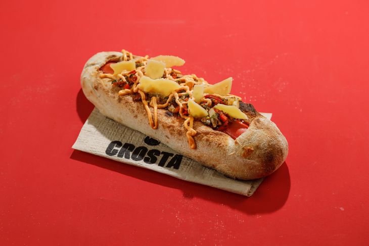 Where the Hot Dog is crossed with the Neapolitan pizza and the Dogs crosta are born. Where the Hot Dog is crossed with the Neapolitan pizza and the Dogs crosta are born.