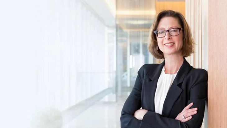 Abigail Johnson no solo implementa innovadoras tendencias financieras, sino que también busca la igualdad de género en su compañía Abigail Johnson no solo implementa innovadoras tendencias financieras, sino que también busca la igualdad de género en su compañía