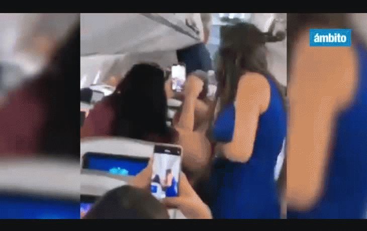 Brasil: escracharon a Bolsonaro en un vuelo