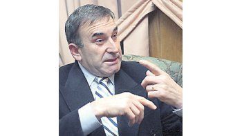 ámbito.com | Ahora el kirchnerismo intenta quitarle los fueros parlamentarios al ex comisario Patti, antes de que jure su banca en Diputados.