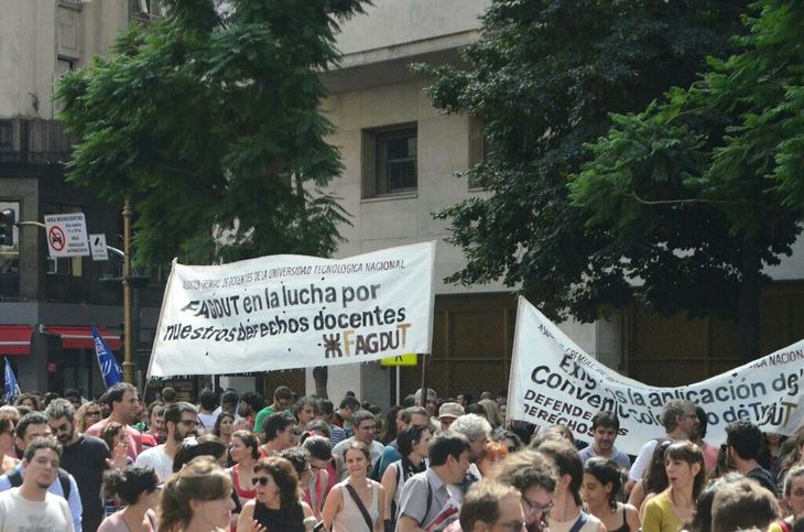 Los docentes continúan a la espera de una nueva propuesta del Gobierno nacional. Los docentes continúan a la espera de una nueva propuesta del Gobierno nacional.