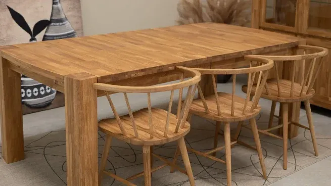 La madera recupera protagonismo y desplaza a los modelos tapizados y de ratán.