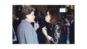 ámbito.com | Cristina recibió ayer a Dilma en Casa de Gobierno. Se reunieron en el despacho presidencial para repasar la agenda bilateral y allí mismo almorzaron.