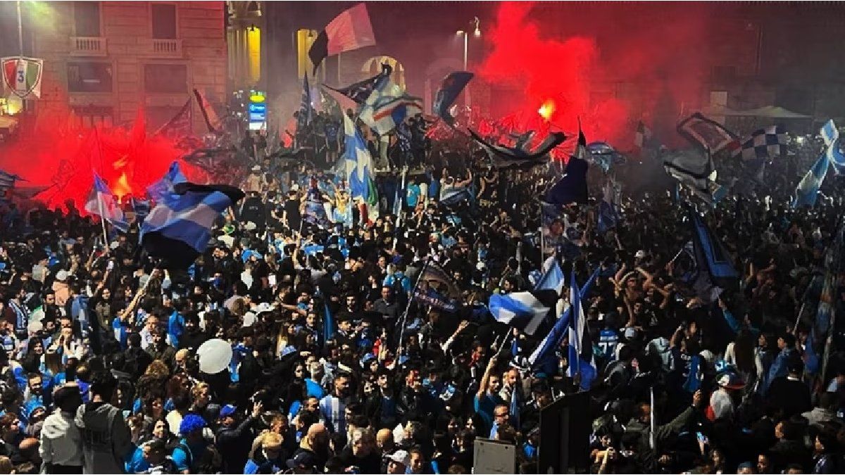 One dead during the celebrations for the Napoli title in Italy